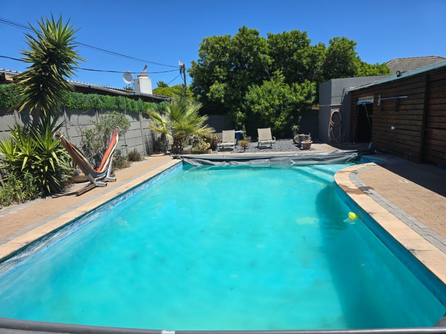 4 Bedroom Property for Sale in Milnerton Central Western Cape